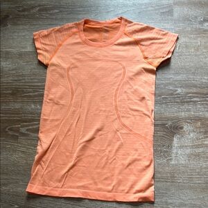 Lululemon Athletica Fitted Orange Short Sleeve Tee